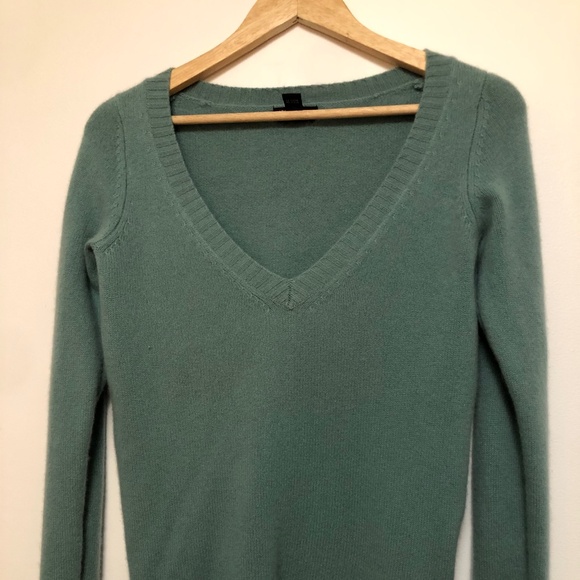 Cashmere Sweater - Picture 1 of 3
